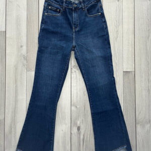 Lässige Jeans mit Schlag, Größe 36 bis 38