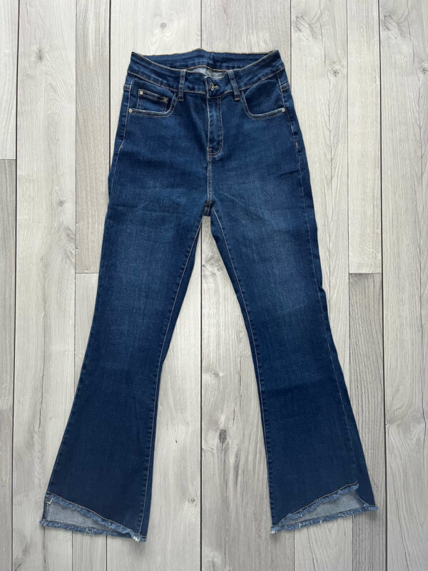 Lässige Jeans mit Schlag, Größe 36 bis 38